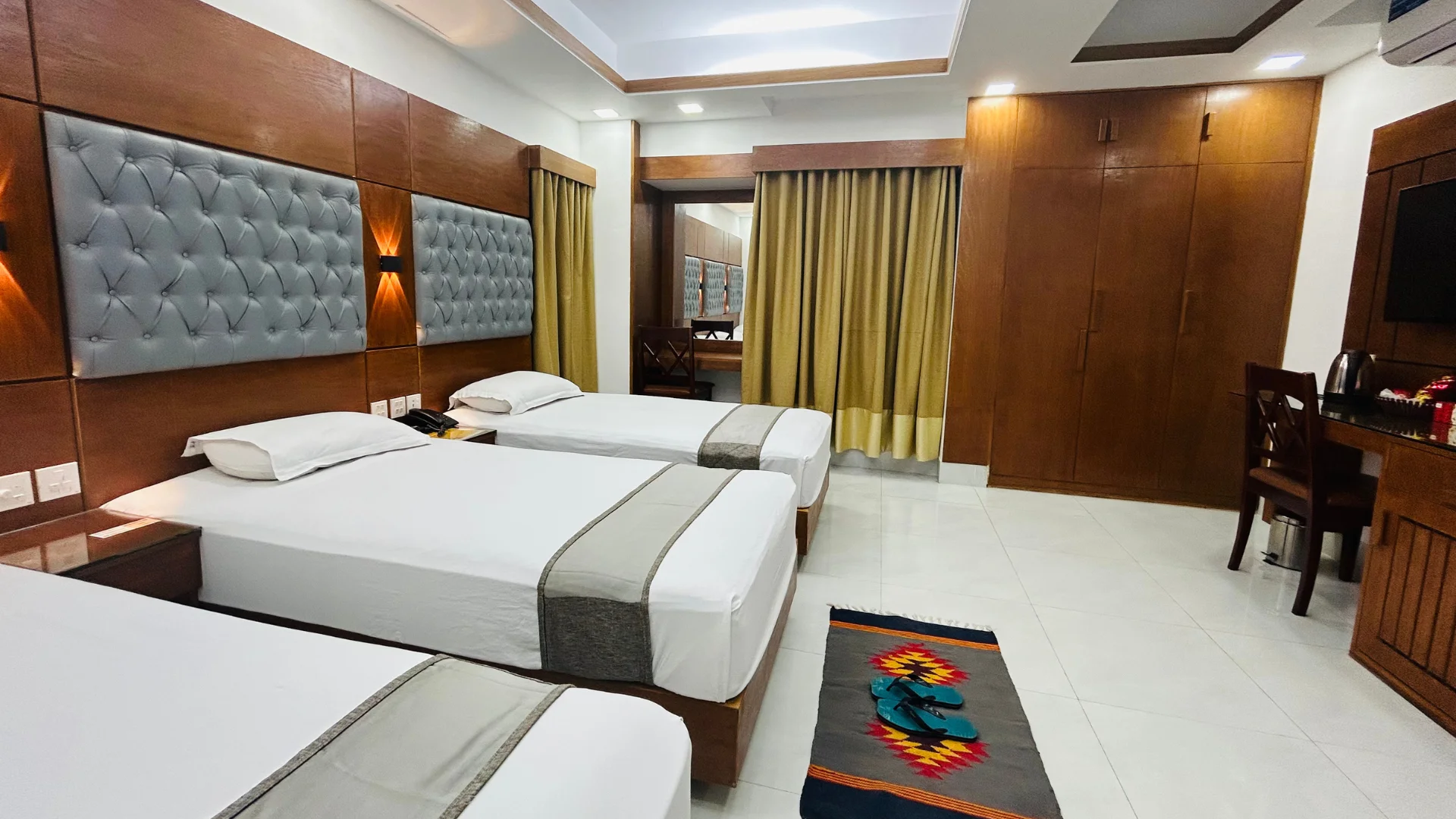 Lawn Hotel Spacious Double Rangpur